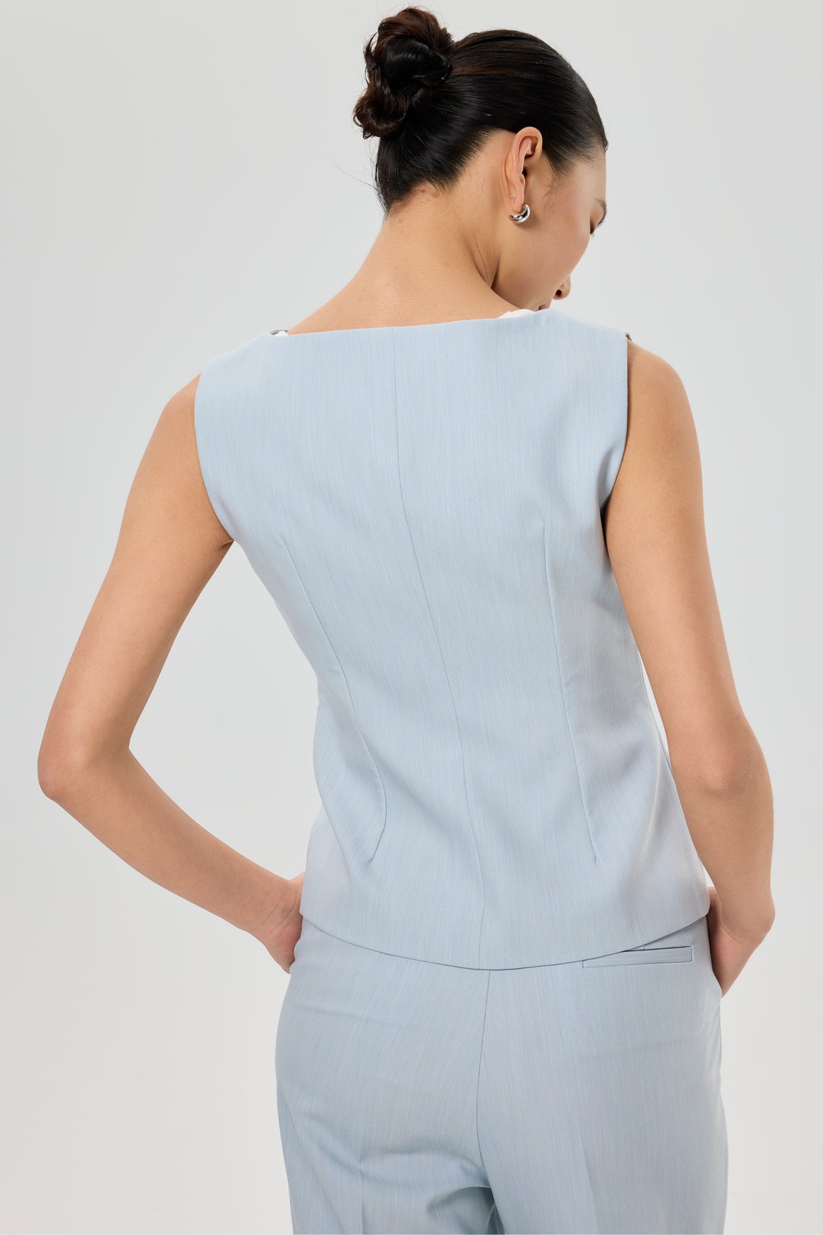 Carter Vest